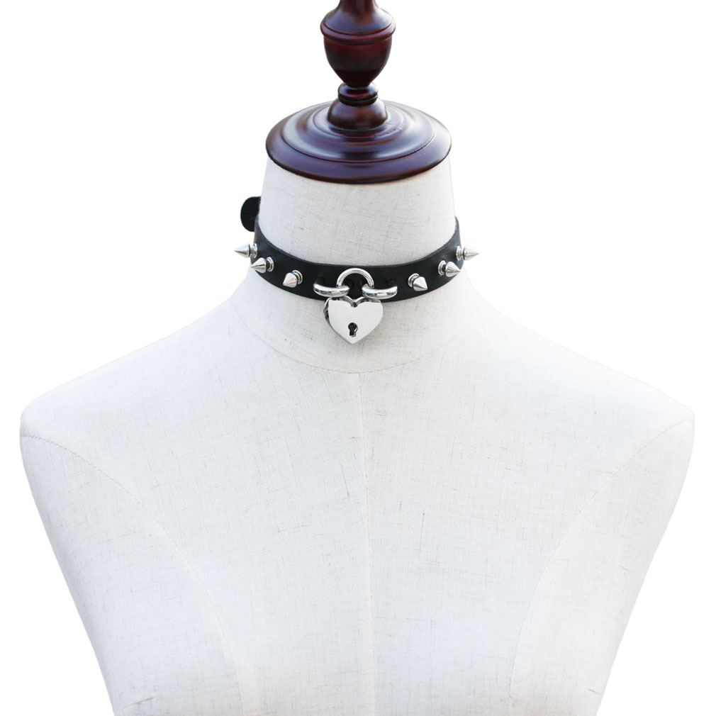 فاسق سبايك المختنق القلائد للن - مراجعة Goth Punk Spike Choker وسعره