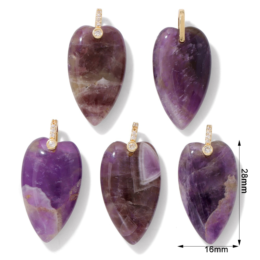 قطعتان من قلادة على شكل قلب من - مراجعة Crystal Pendant Necklace Natural Stone وسعره
