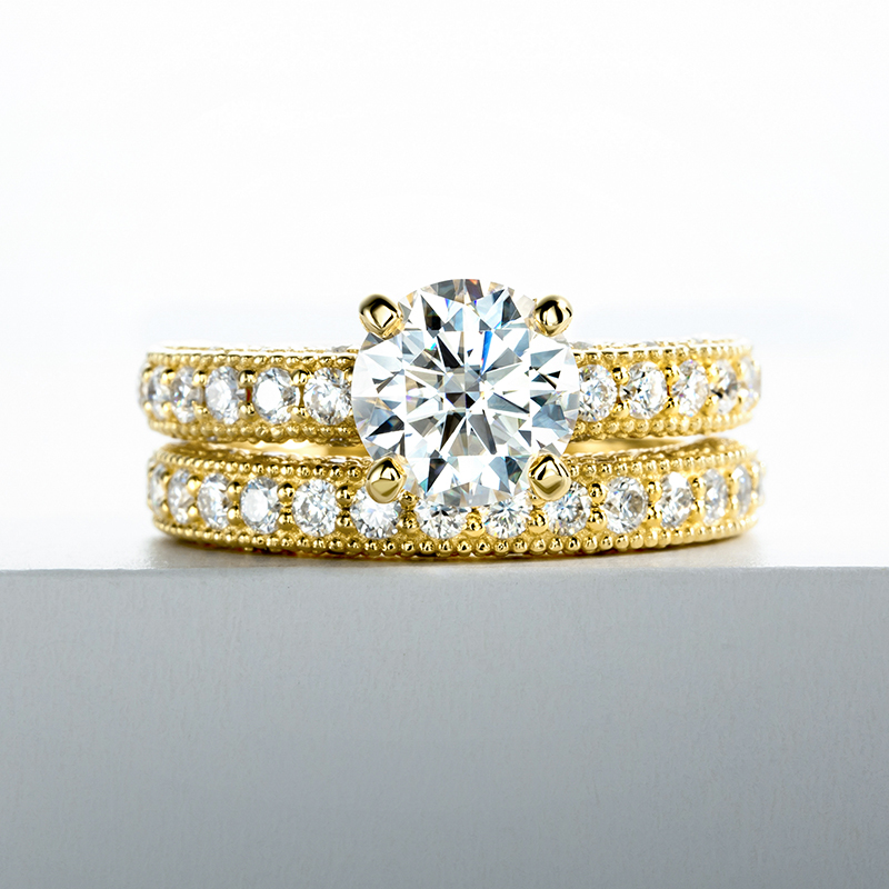 طقم خواتم للنساء من الفضة الإس - مراجعة Moissanite Engagement Ring 1 Carat وسعره