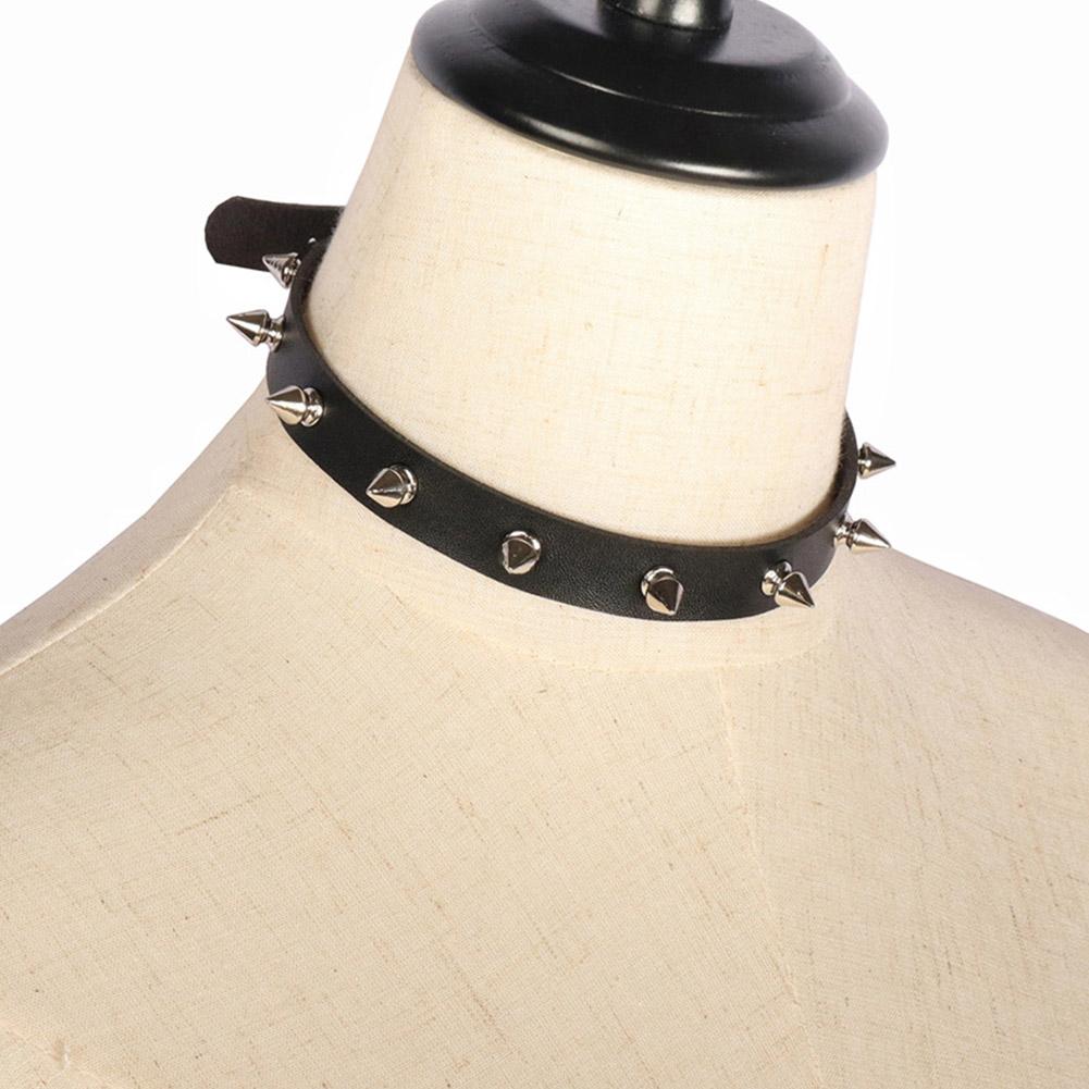 قلادة شوكر من الجلد الصناعي ال - مراجعة Goth Punk Spike Choker وسعره