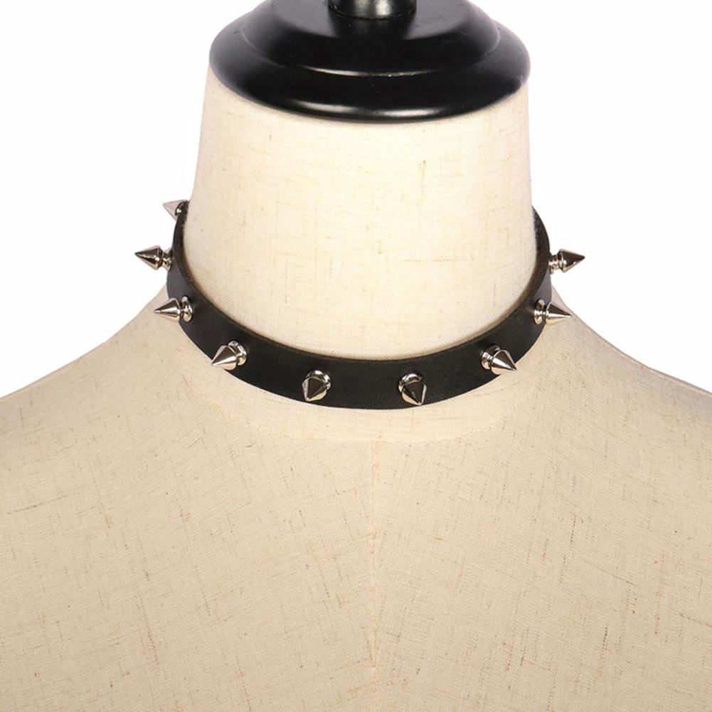 قلادة شوكر من الجلد الصناعي ال - مراجعة Goth Punk Spike Choker وسعره