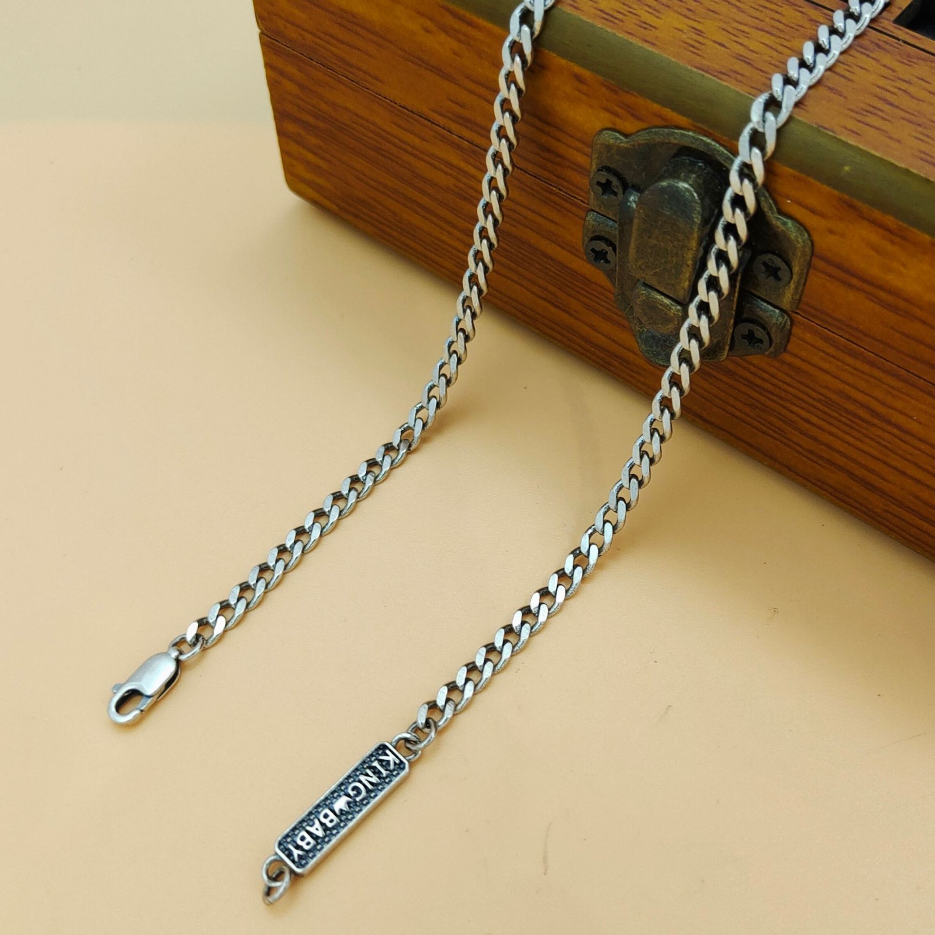 سلسلة قلادة عصرية من الفضة الإ - مراجعة 925 Sterling Silver Chain Necklace Men وسعره