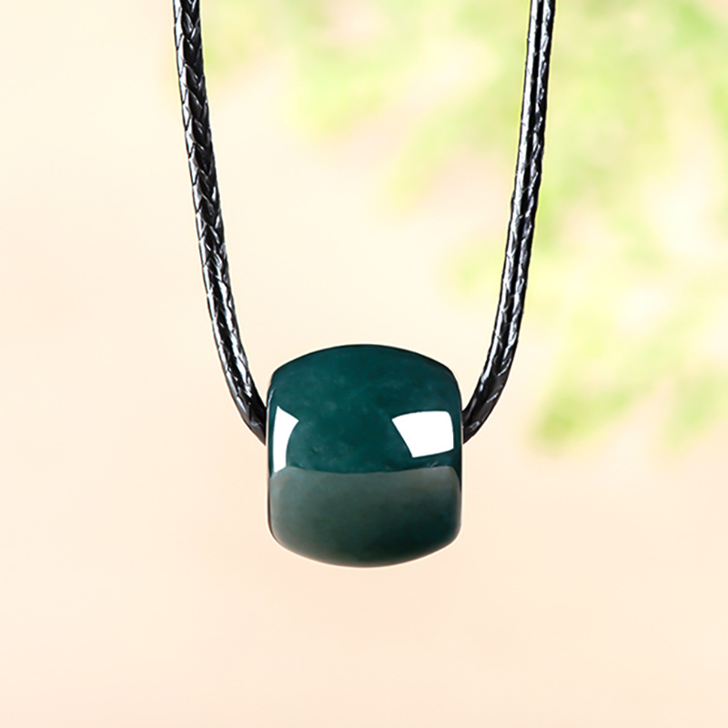 قلادة خرز من الزمرد الطبيعي ال - مراجعة Necklaces وسعره