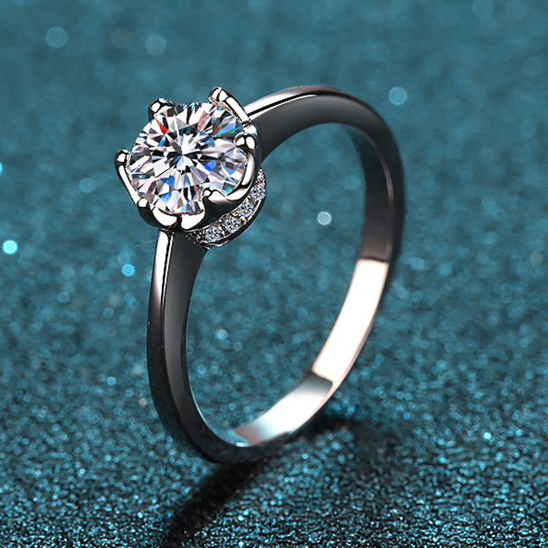 خاتم موسانيت رائع من البلاتين  - مراجعة Moissanite Engagement Ring 1 Carat وسعره